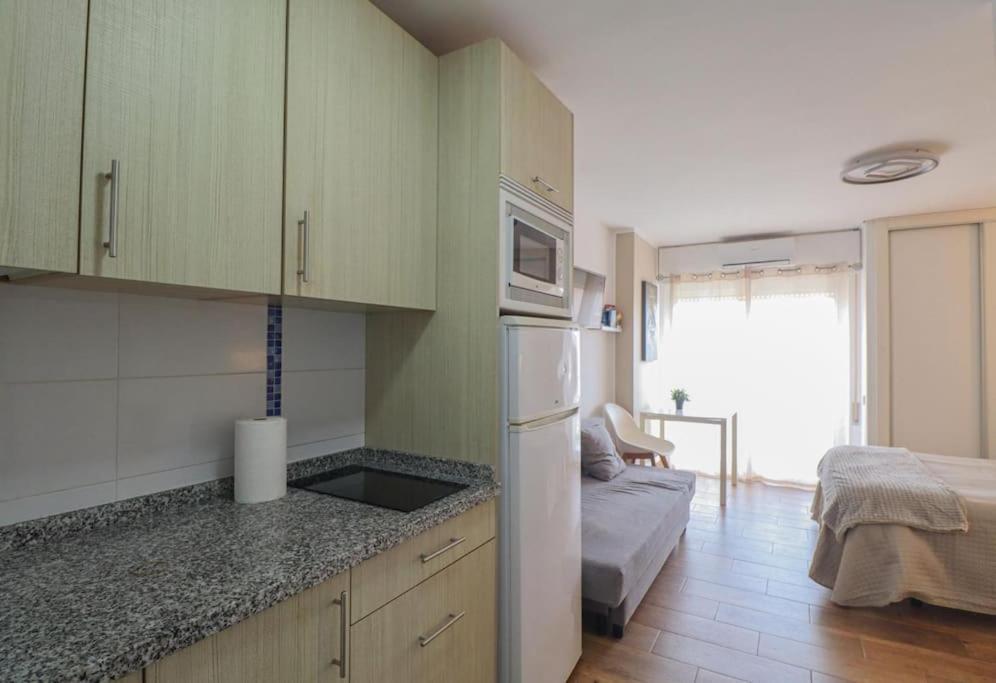 Malabiz Home Piscina Terraza Con Vistas Y Playa Benalmádena Eksteriør billede