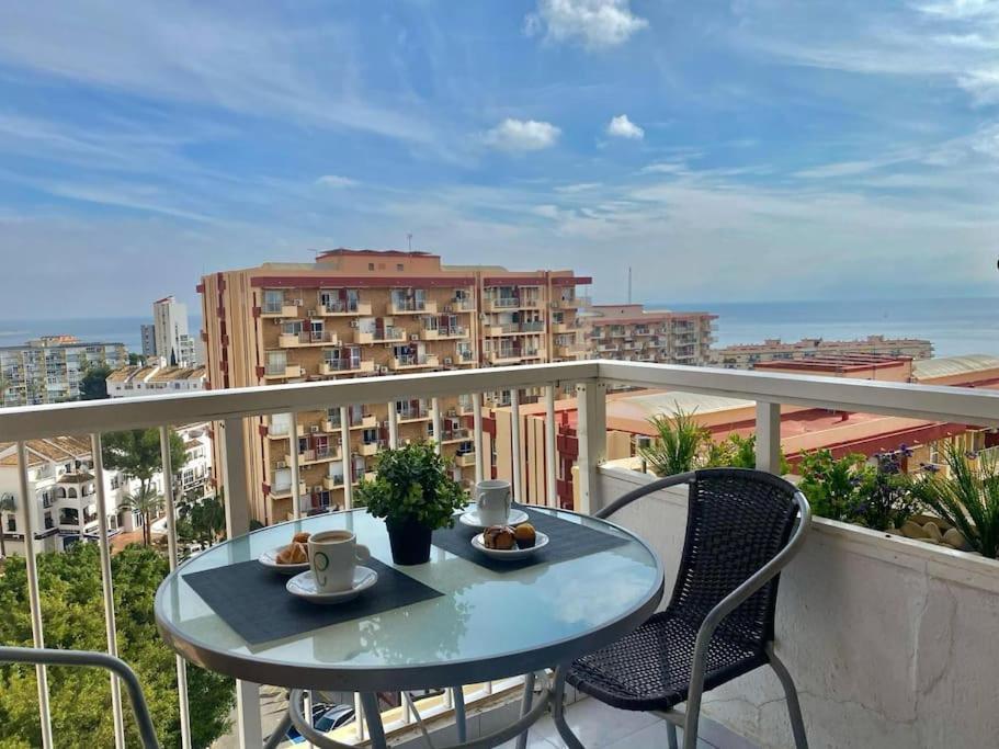 Malabiz Home Piscina Terraza Con Vistas Y Playa Benalmádena Eksteriør billede