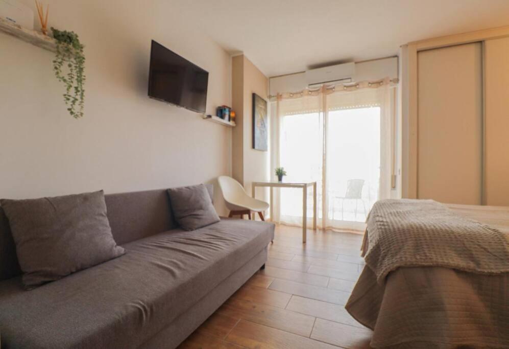 Malabiz Home Piscina Terraza Con Vistas Y Playa Benalmádena Eksteriør billede